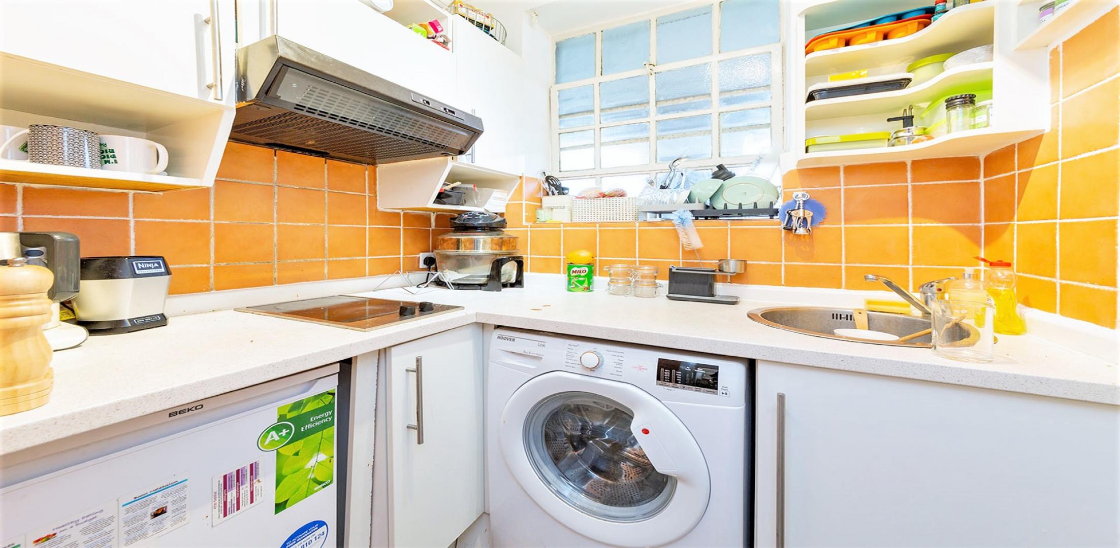 			HEATING and HOT WATER INCLUDED, 1 Bedroom, 1 bath, 1 reception Apartment			 Mortimer Crescent , MAIDA VALE/ST JOHNS WOOD